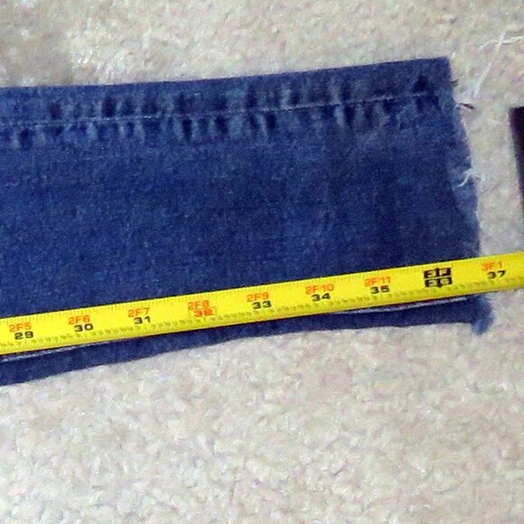 Zara 1975 Denim Sz 4 Denim Skinny Jeans Medium Blue Wash Subtle Distressed Look - Picture 14 of 16